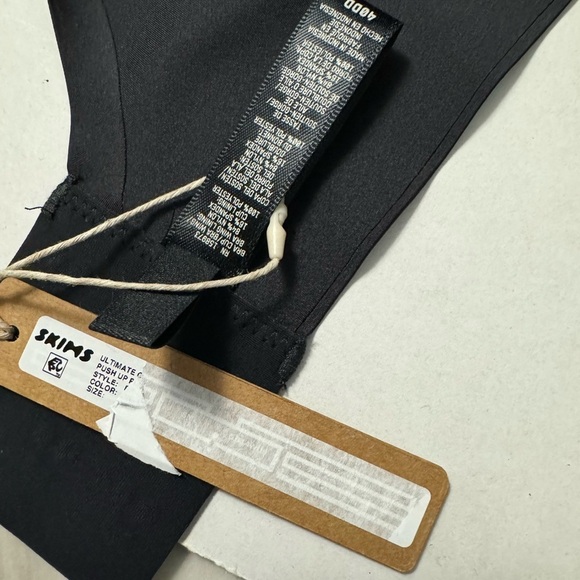 NWT Skims fits everybody Push up padded bra 32DD - Picture 6 of 8